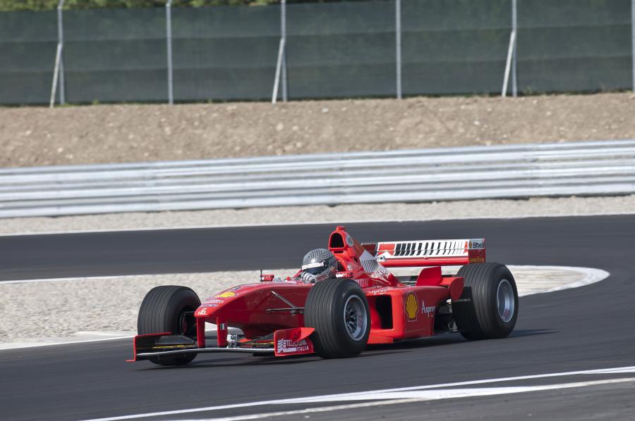  Ferrari F300 Formula One Racing Car 1998 года  (фото 3 из 23)